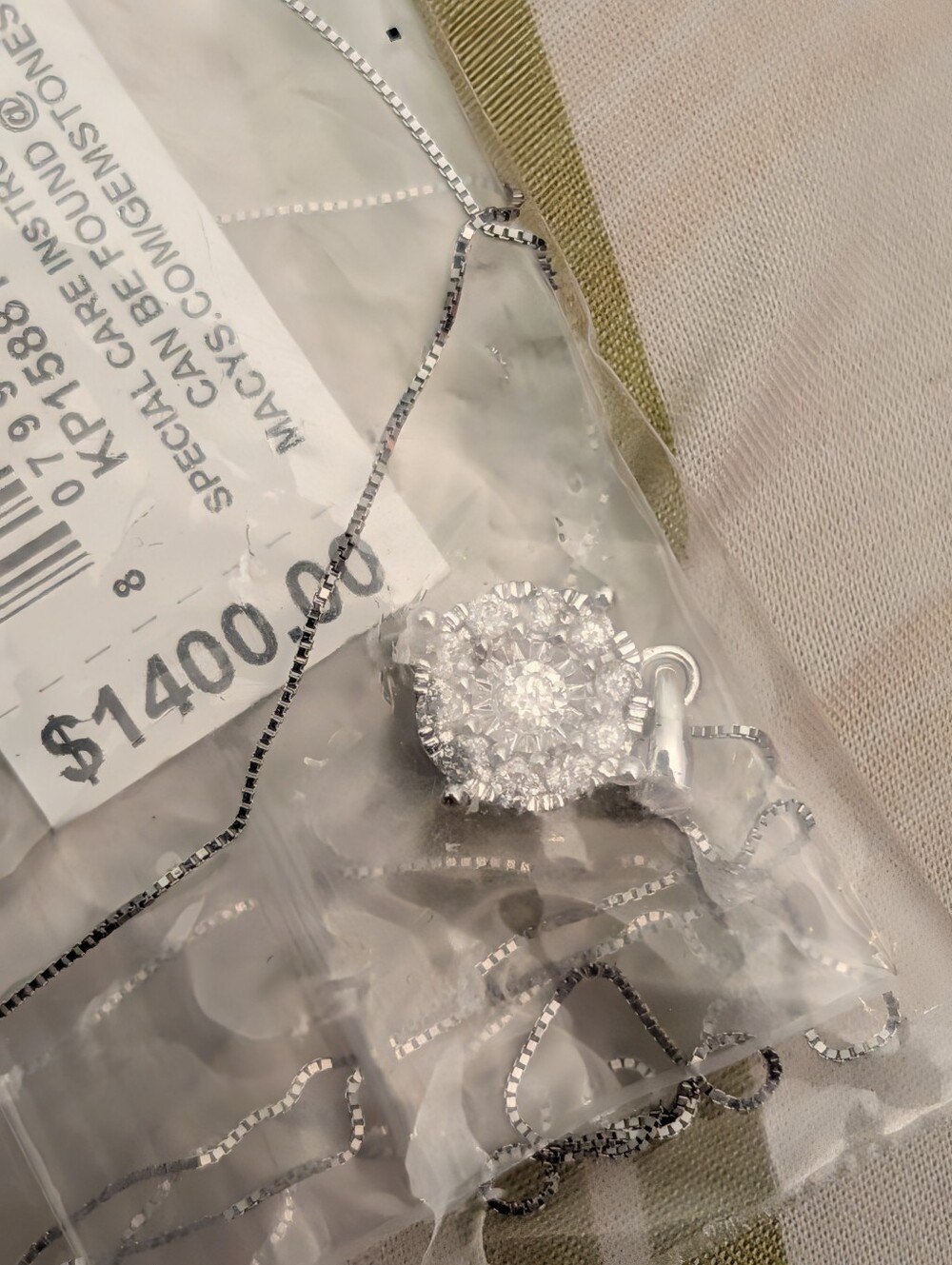 Macy's 1/3 CT diamond pendant in 14kw necklace